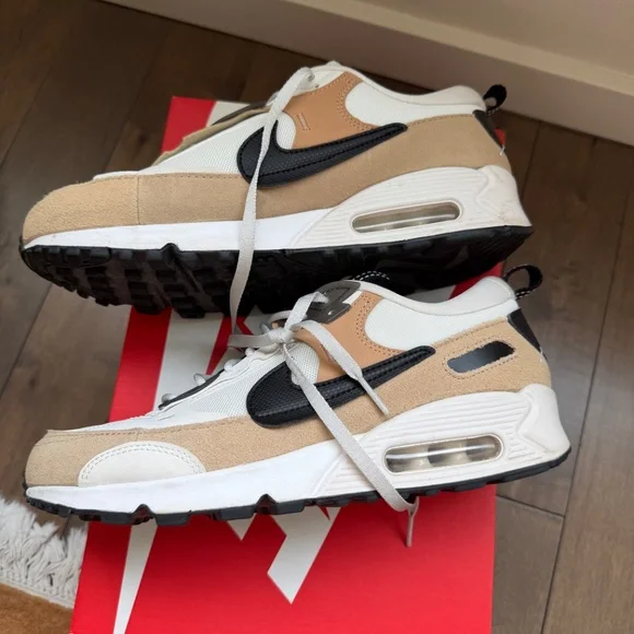 NIKE AIR MAX 90 FUTURA - Size 9.5 Womens - Phanton/Black-Hemp-Sanddrift - Picture 7 of 9